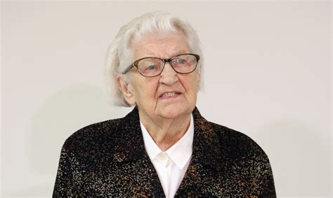 wanda skutnik.